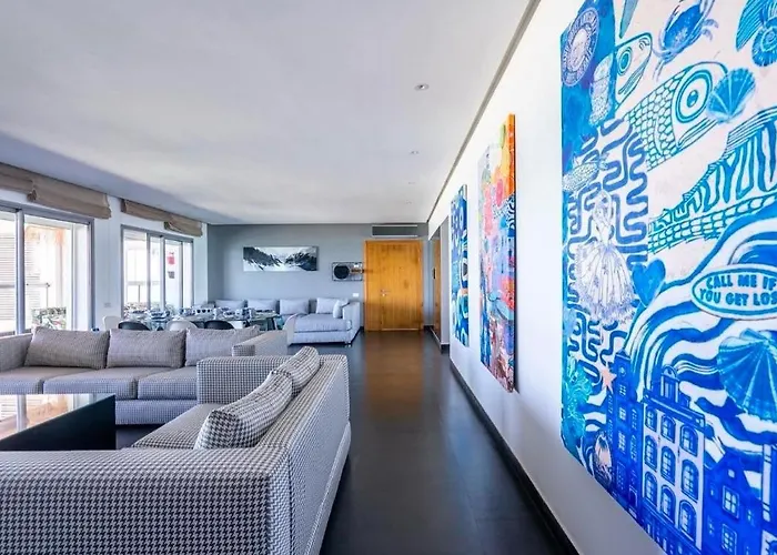 Design Apartment Champs-Elysees