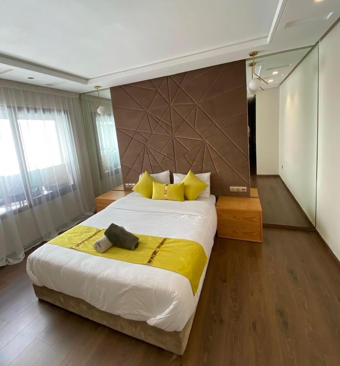 Appartement Design Champs-elysees